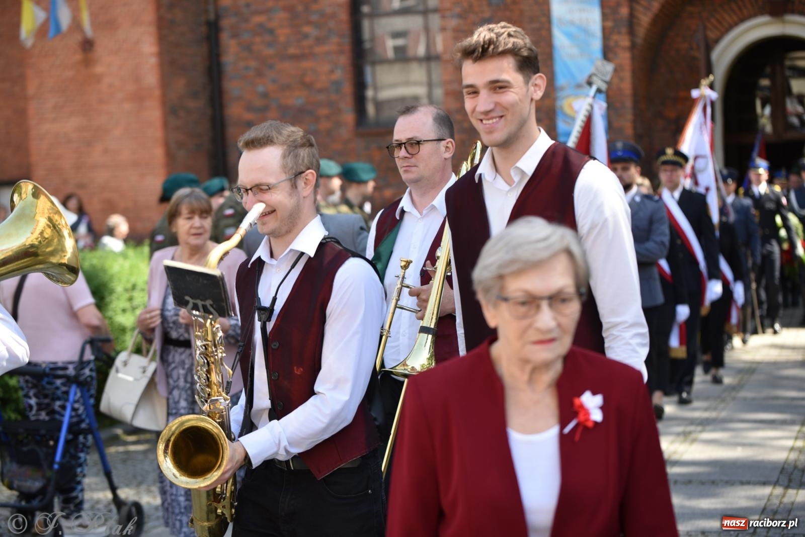 Zdjęcie w galerii na portalu naszraciborz.pl: Radosna patriotyczna majówka w Raciborzu [FOTO i WIDEO] wiadomości z regionu