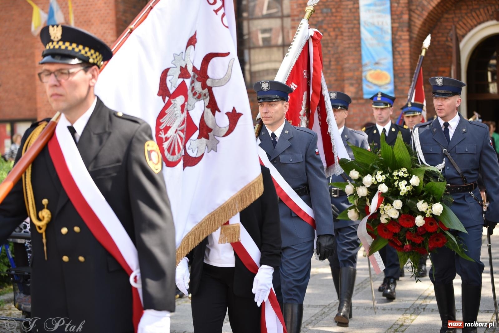 Zdjęcie w galerii na portalu naszraciborz.pl: Radosna patriotyczna majówka w Raciborzu [FOTO i WIDEO] wiadomości z regionu