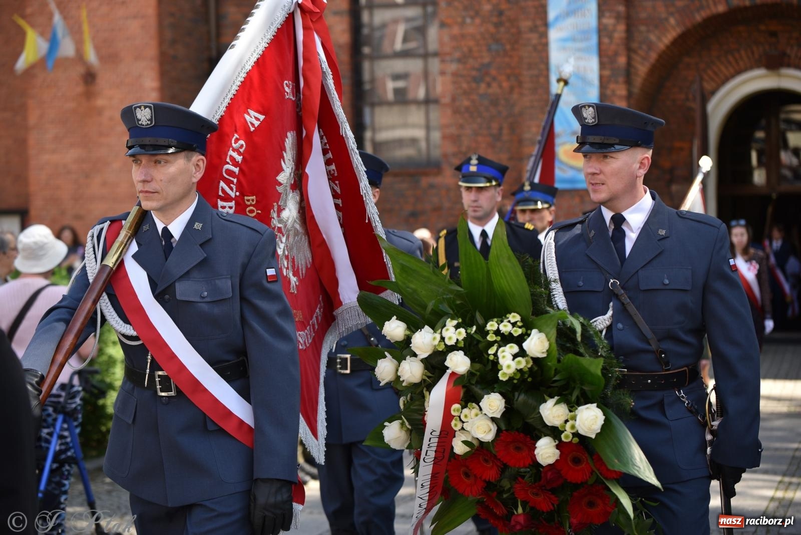 Zdjęcie w galerii na portalu naszraciborz.pl: Radosna patriotyczna majówka w Raciborzu [FOTO i WIDEO] wiadomości z regionu