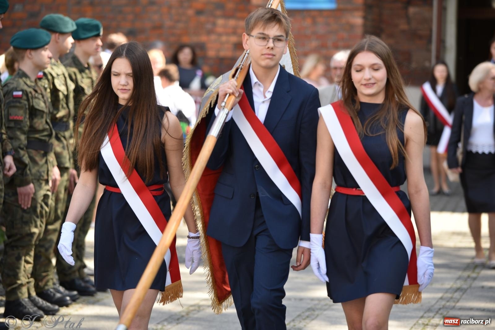 Zdjęcie w galerii na portalu naszraciborz.pl: Radosna patriotyczna majówka w Raciborzu [FOTO i WIDEO] wiadomości z regionu