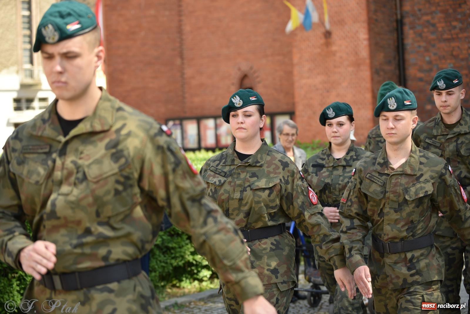 Zdjęcie w galerii na portalu naszraciborz.pl: Radosna patriotyczna majówka w Raciborzu [FOTO i WIDEO] wiadomości z regionu