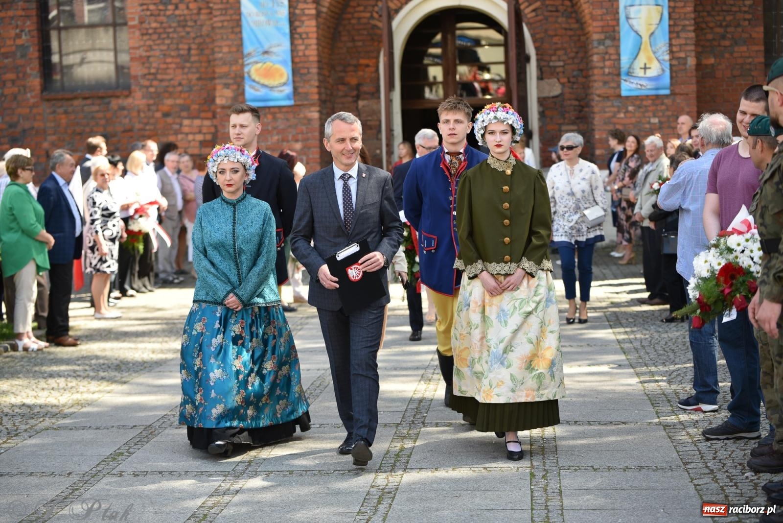 Zdjęcie w galerii na portalu naszraciborz.pl: Radosna patriotyczna majówka w Raciborzu [FOTO i WIDEO] wiadomości z regionu