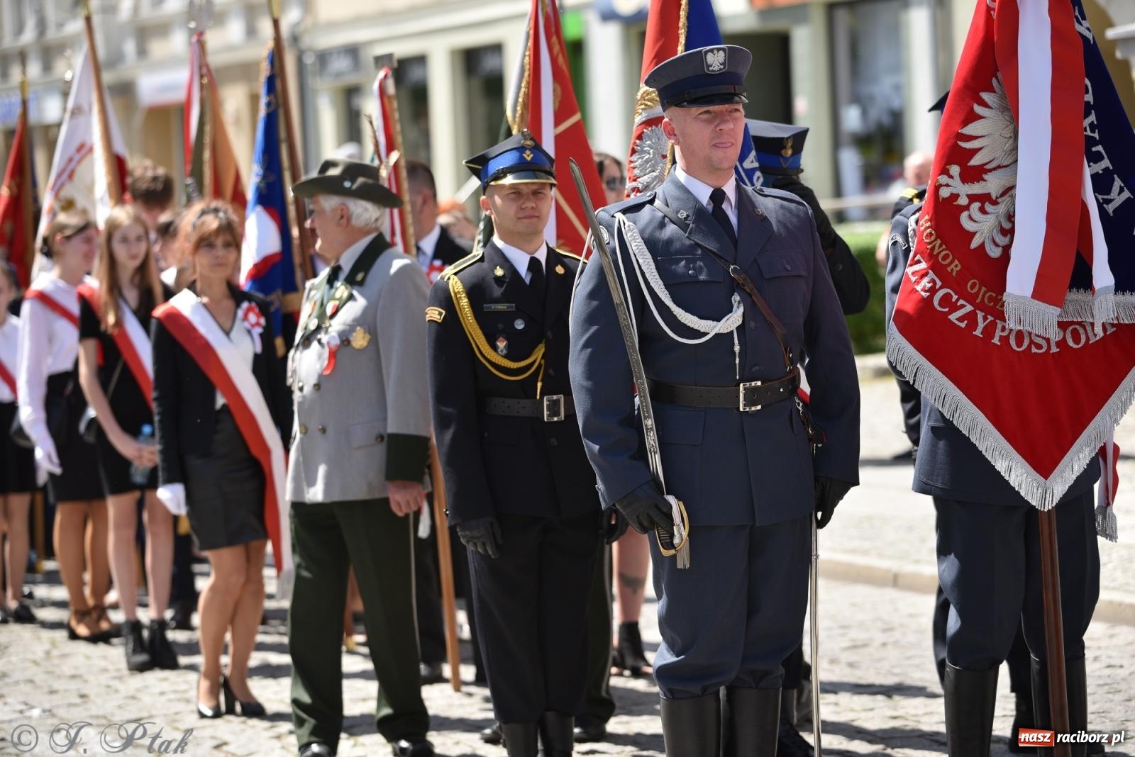 Zdjęcie w galerii na portalu naszraciborz.pl: Radosna patriotyczna majówka w Raciborzu [FOTO i WIDEO] wiadomości z regionu