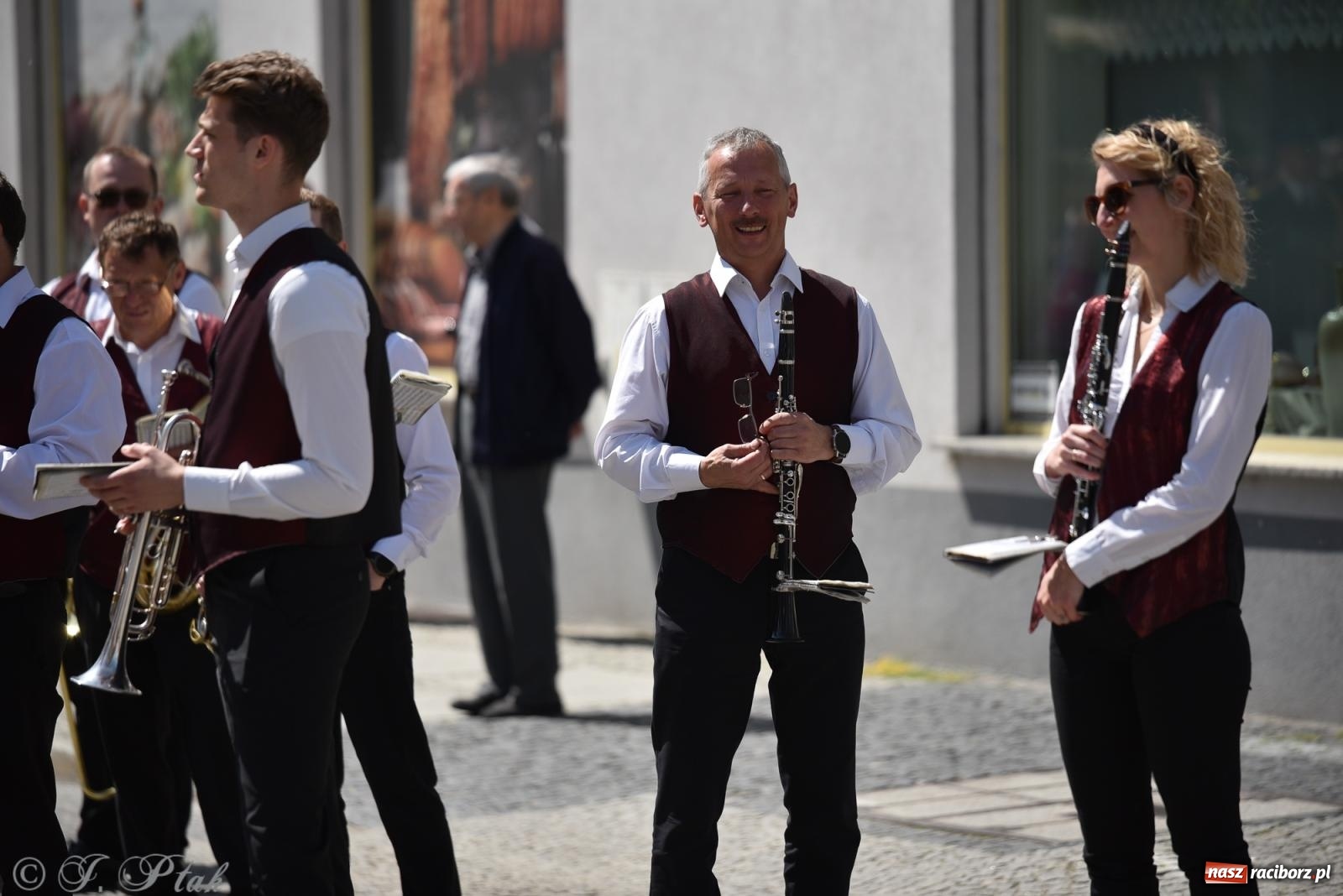 Zdjęcie w galerii na portalu naszraciborz.pl: Radosna patriotyczna majówka w Raciborzu [FOTO i WIDEO] wiadomości z regionu