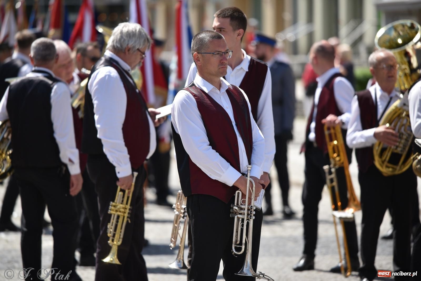 Zdjęcie w galerii na portalu naszraciborz.pl: Radosna patriotyczna majówka w Raciborzu [FOTO i WIDEO] wiadomości z regionu