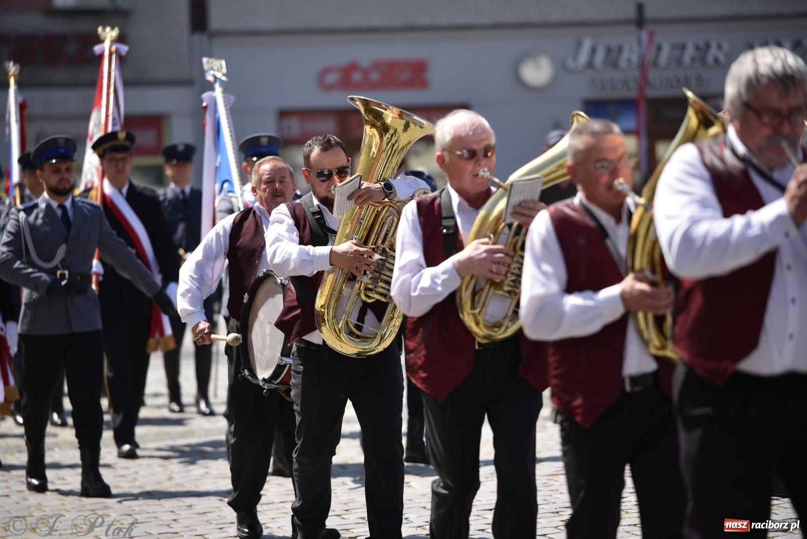 Zdjęcie w galerii na portalu naszraciborz.pl: Radosna patriotyczna majówka w Raciborzu [FOTO i WIDEO] wiadomości z regionu