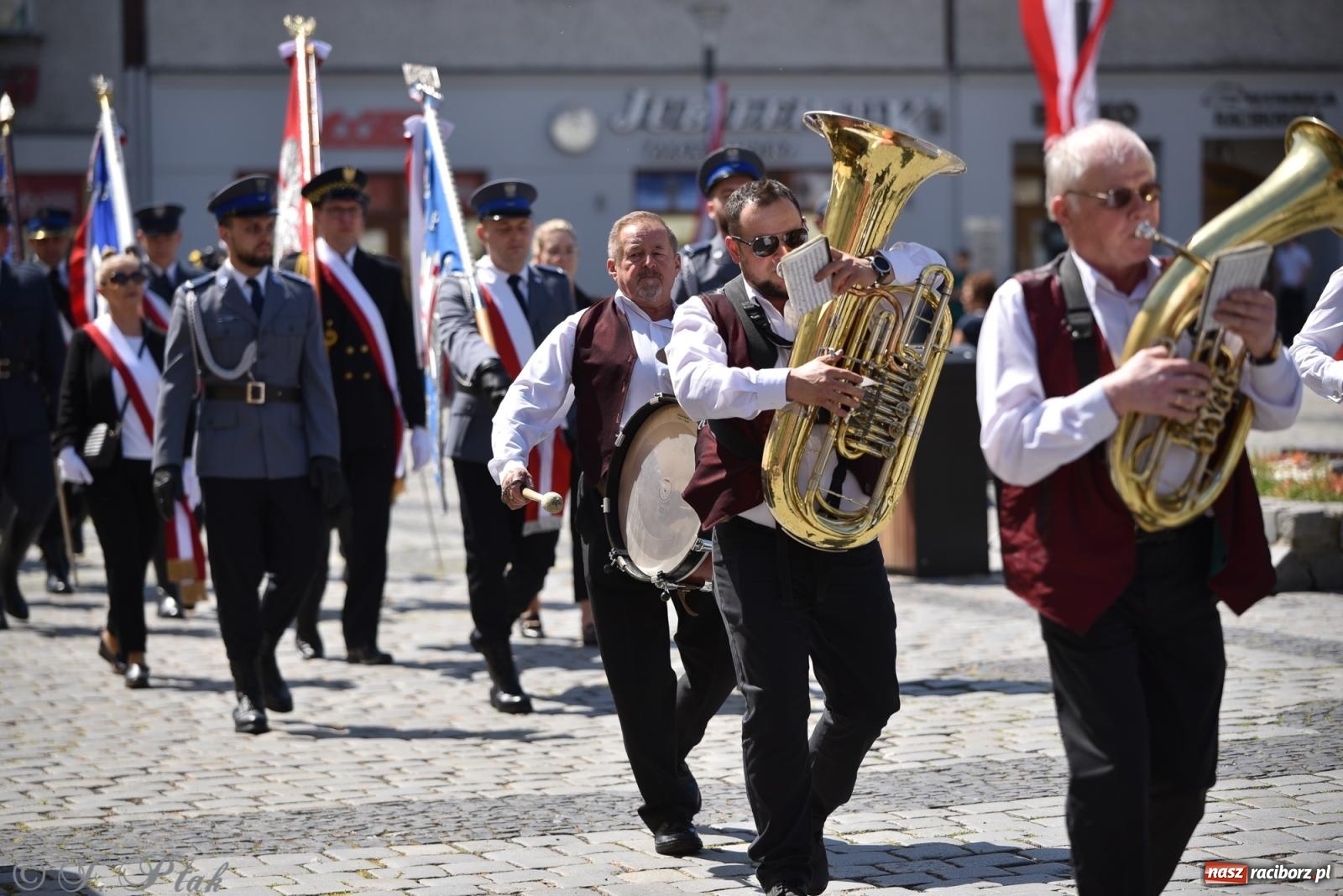 Zdjęcie w galerii na portalu naszraciborz.pl: Radosna patriotyczna majówka w Raciborzu [FOTO i WIDEO] wiadomości z regionu