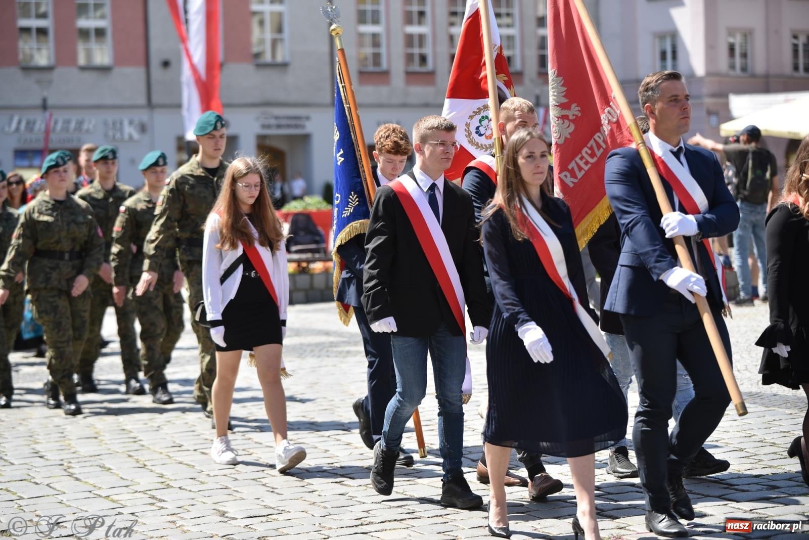 Zdjęcie w galerii na portalu naszraciborz.pl: Radosna patriotyczna majówka w Raciborzu [FOTO i WIDEO] wiadomości z regionu