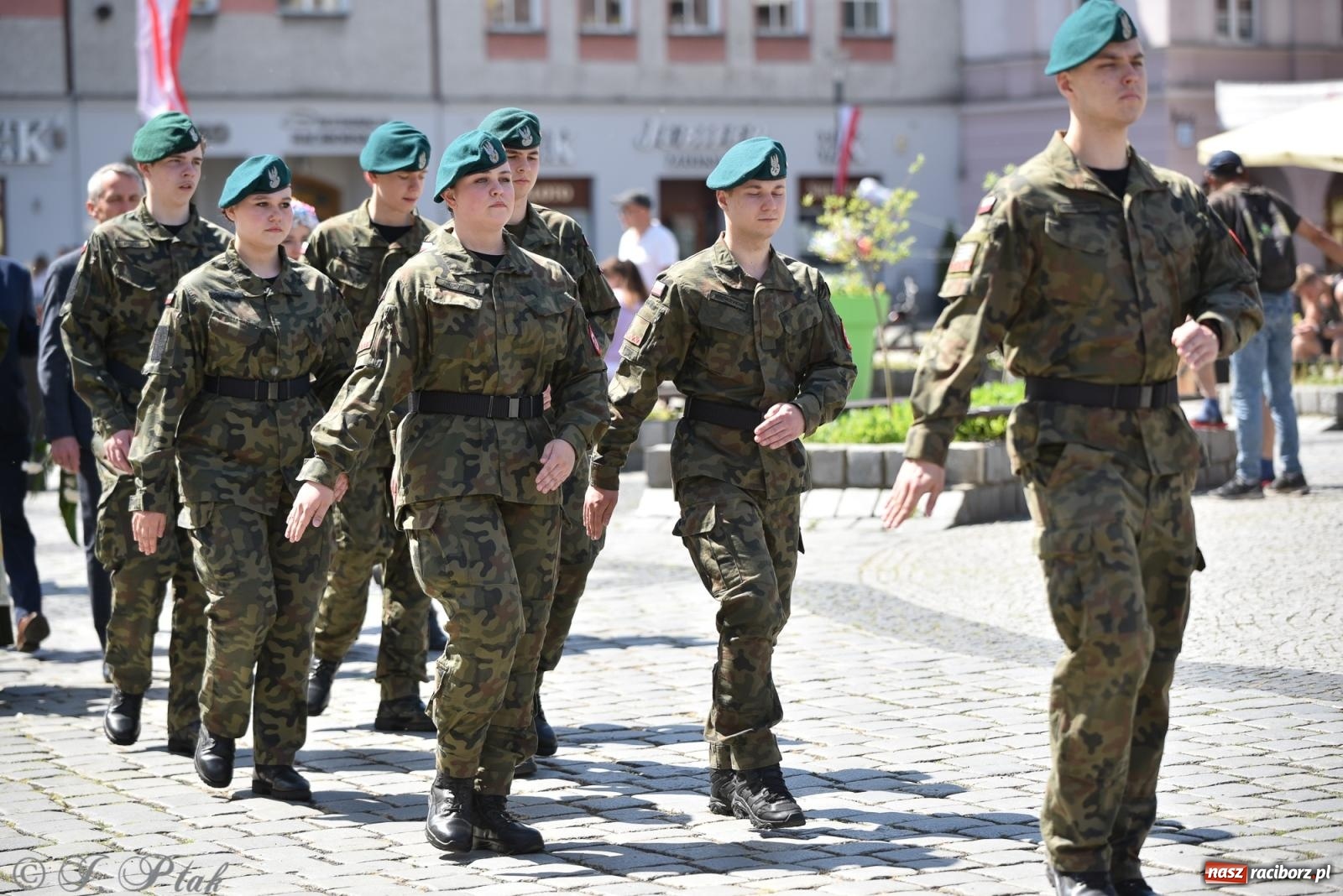 Zdjęcie w galerii na portalu naszraciborz.pl: Radosna patriotyczna majówka w Raciborzu [FOTO i WIDEO] wiadomości z regionu
