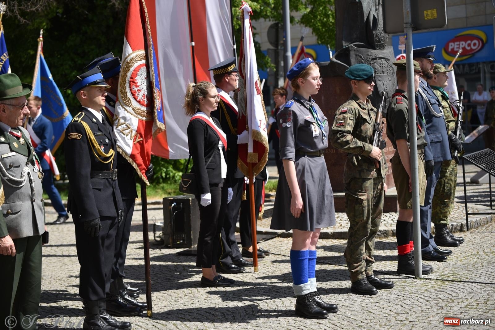 Zdjęcie w galerii na portalu naszraciborz.pl: Radosna patriotyczna majówka w Raciborzu [FOTO i WIDEO] wiadomości z regionu