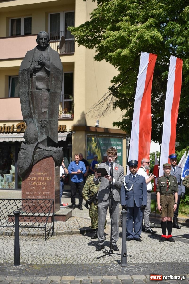 Zdjęcie w galerii na portalu naszraciborz.pl: Radosna patriotyczna majówka w Raciborzu [FOTO i WIDEO] wiadomości z regionu