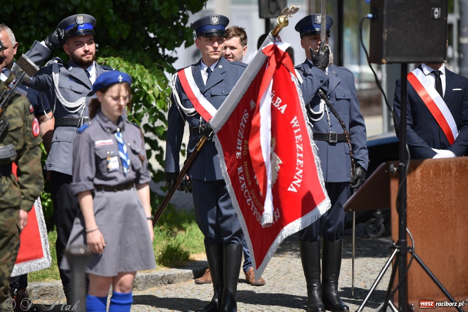Zdjęcie w galerii na portalu naszraciborz.pl: Radosna patriotyczna majówka w Raciborzu [FOTO i WIDEO] wiadomości z regionu