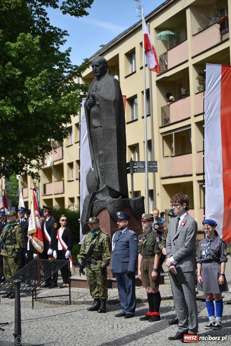 Zdjęcie w galerii na portalu naszraciborz.pl: Radosna patriotyczna majówka w Raciborzu [FOTO i WIDEO] wiadomości z regionu