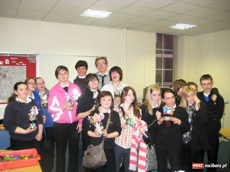 Zdjęcie w galerii na portalu naszraciborz.pl: Raciborscy belfrowie uczyli we Wrexham wiadomości z regionu