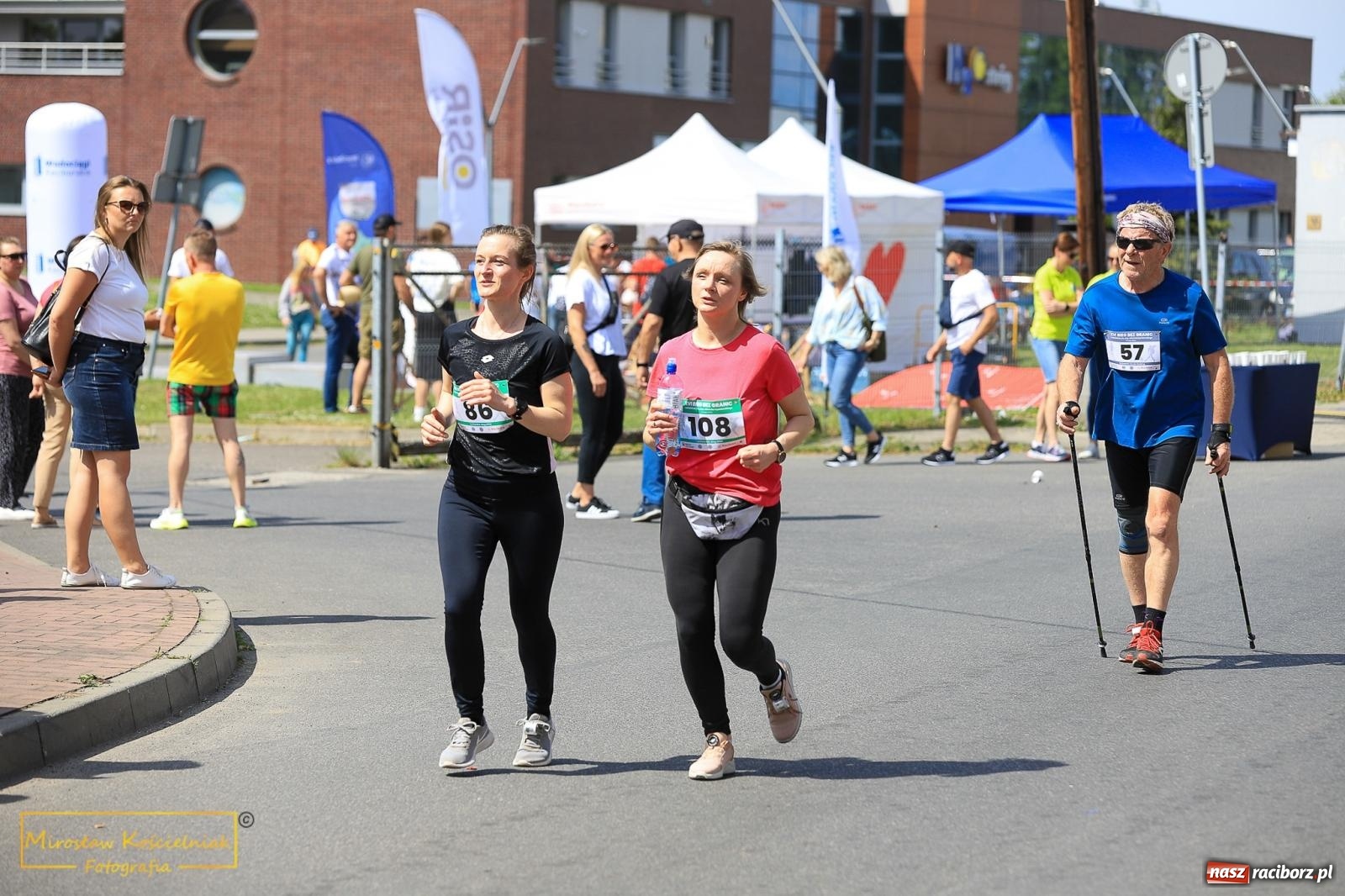 Zdjęcie w galerii na portalu naszraciborz.pl: Policyjny Memoriał i Bieg bez Granic [krótsze dystanse i nordic walking] wiadomości z regionu