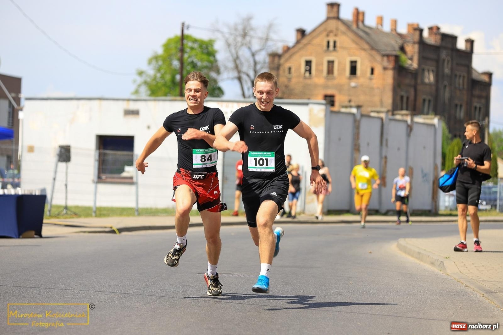 Zdjęcie w galerii na portalu naszraciborz.pl: Policyjny Memoriał i Bieg bez Granic [krótsze dystanse i nordic walking] wiadomości z regionu