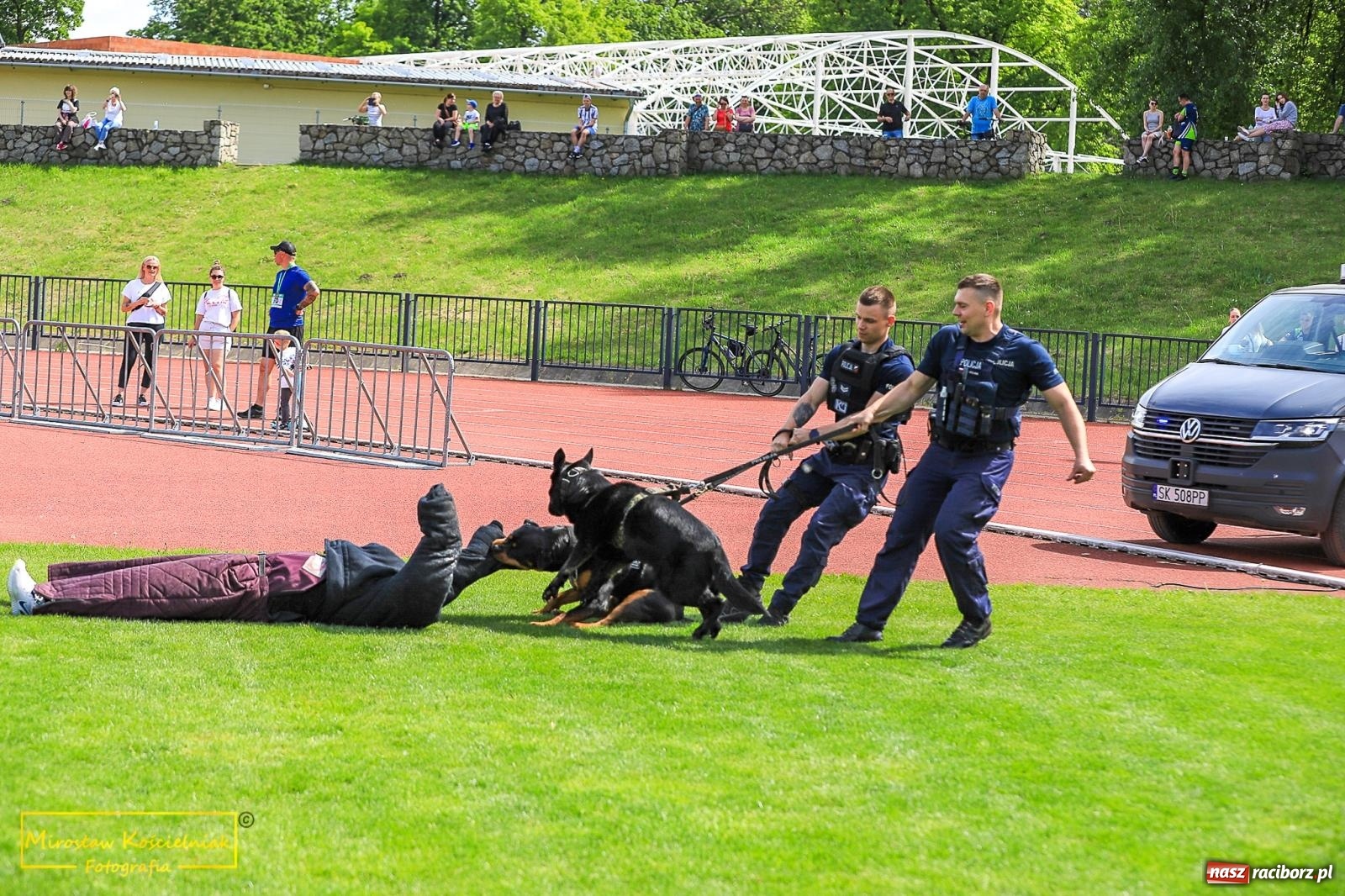 Zdjęcie w galerii na portalu naszraciborz.pl: Policyjny Memoriał i Bieg bez Granic [krótsze dystanse i nordic walking] wiadomości z regionu