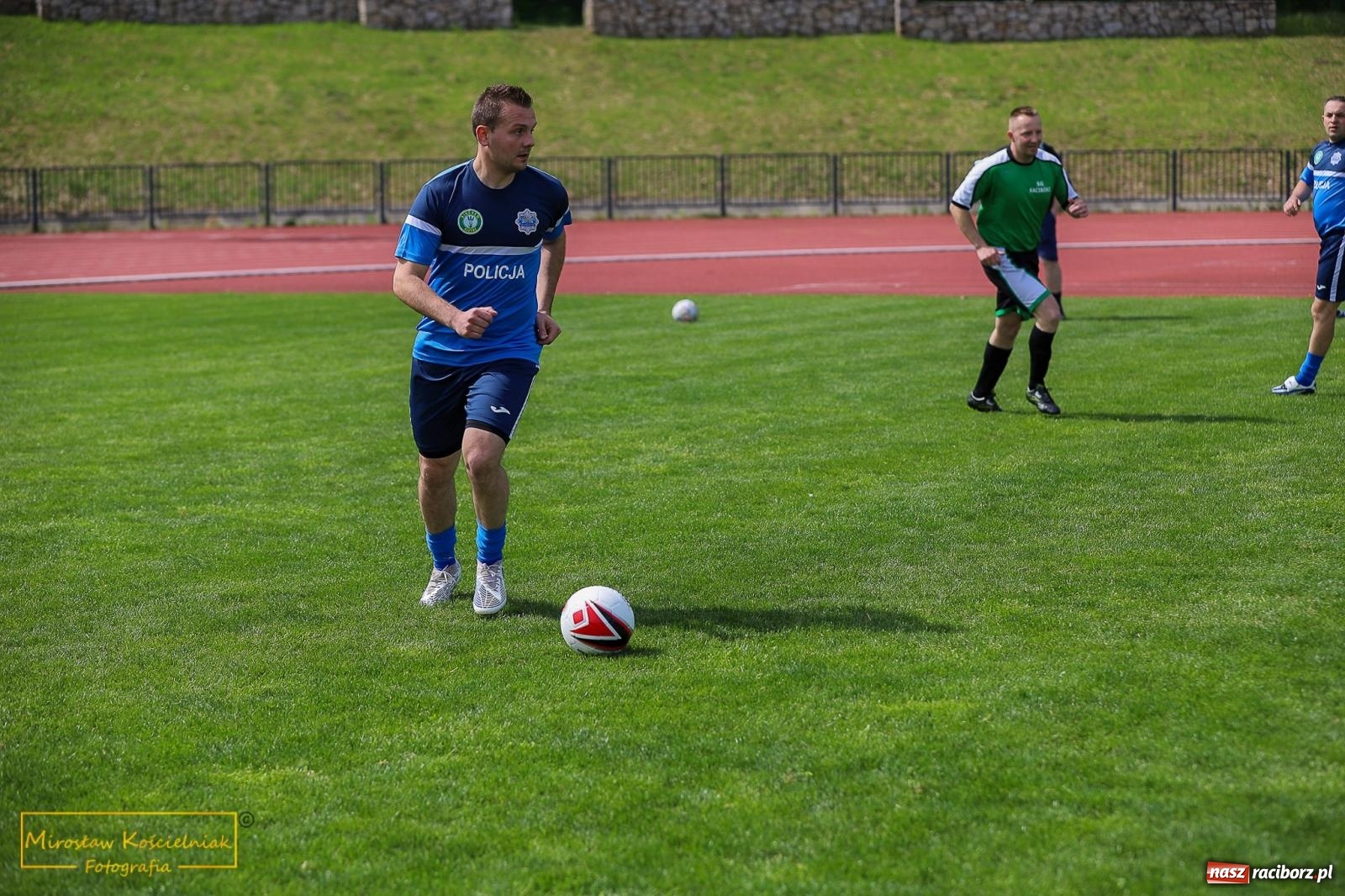 Zdjęcie w galerii na portalu naszraciborz.pl: Policyjny Memoriał i Bieg bez Granic [krótsze dystanse i nordic walking] wiadomości z regionu