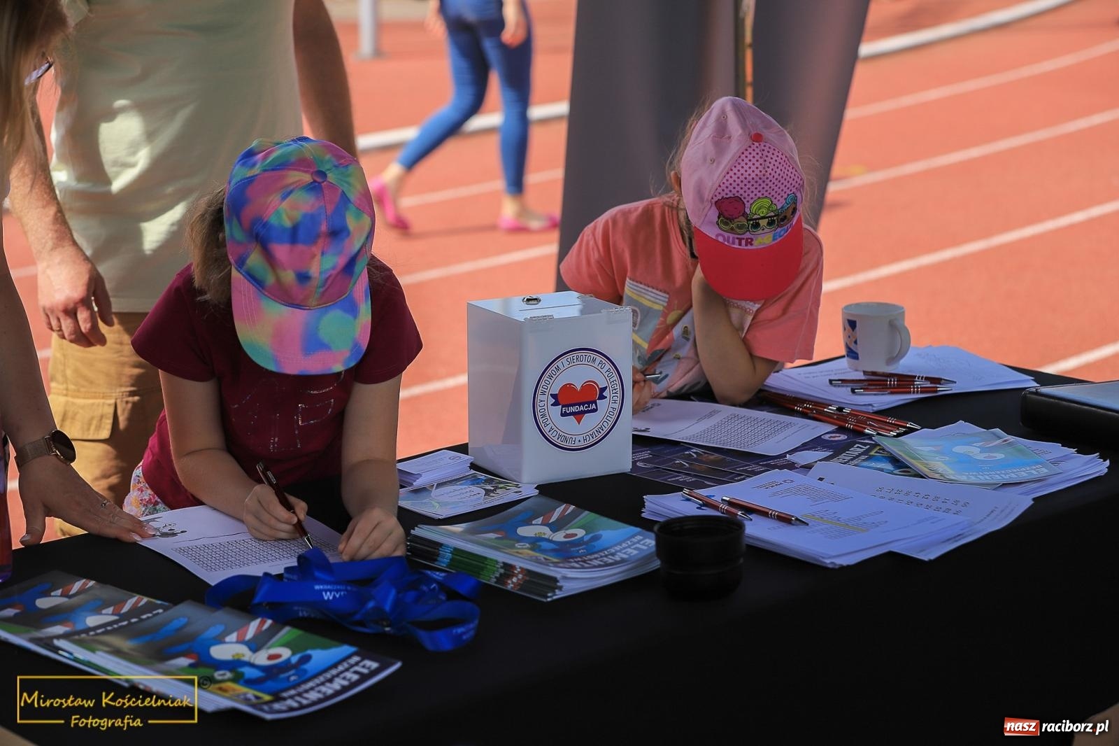 Zdjęcie w galerii na portalu naszraciborz.pl: Policyjny Memoriał i Bieg bez Granic [krótsze dystanse i nordic walking] wiadomości z regionu
