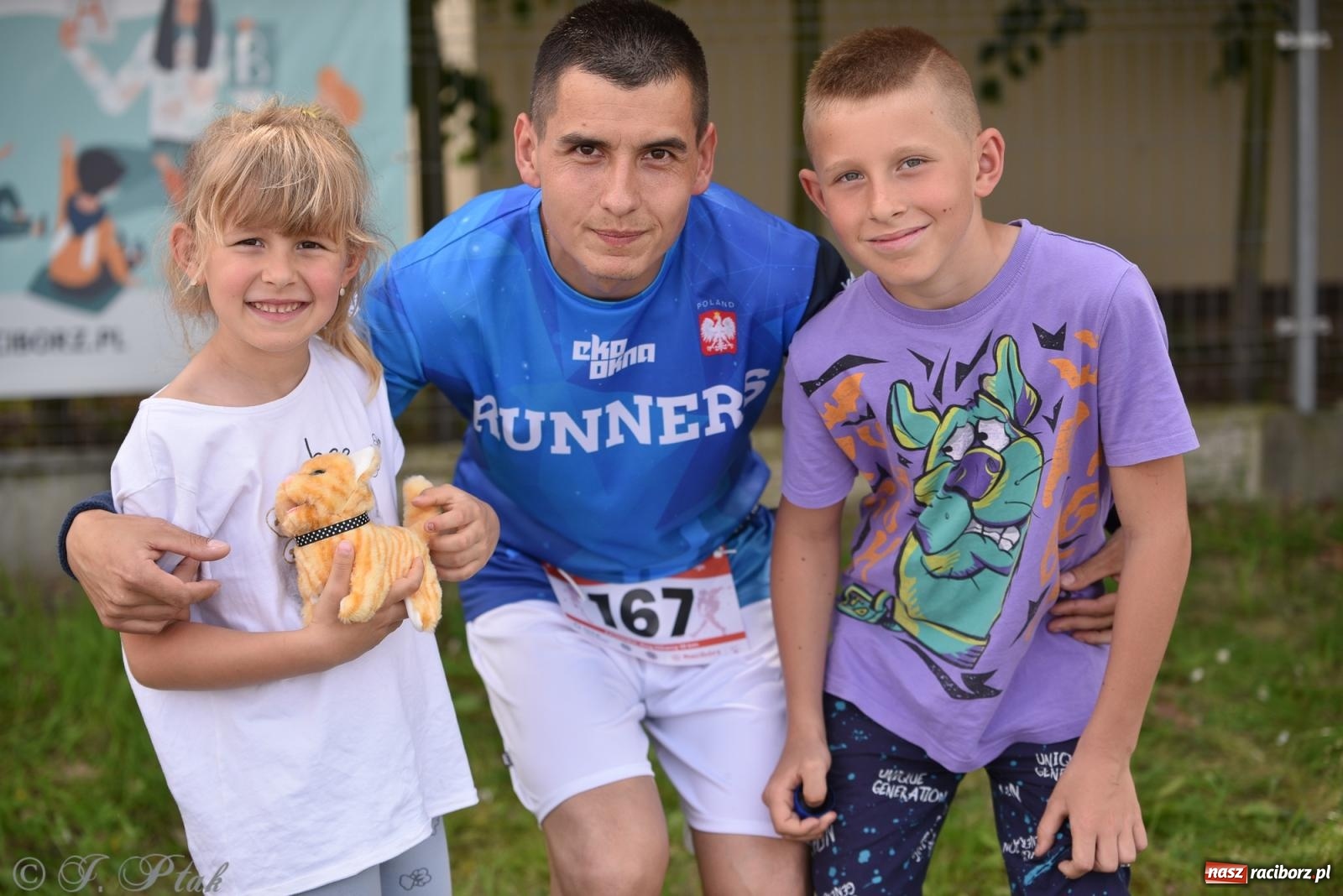Zdjęcie w galerii na portalu naszraciborz.pl: XVI Bieg bez Granic i piłkarski turniej drużyn mundurowych [FOTO] wiadomości z regionu