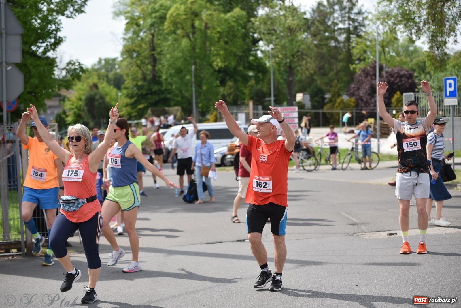 Zdjęcie w galerii na portalu naszraciborz.pl: XVI Bieg bez Granic i piłkarski turniej drużyn mundurowych [FOTO] wiadomości z regionu