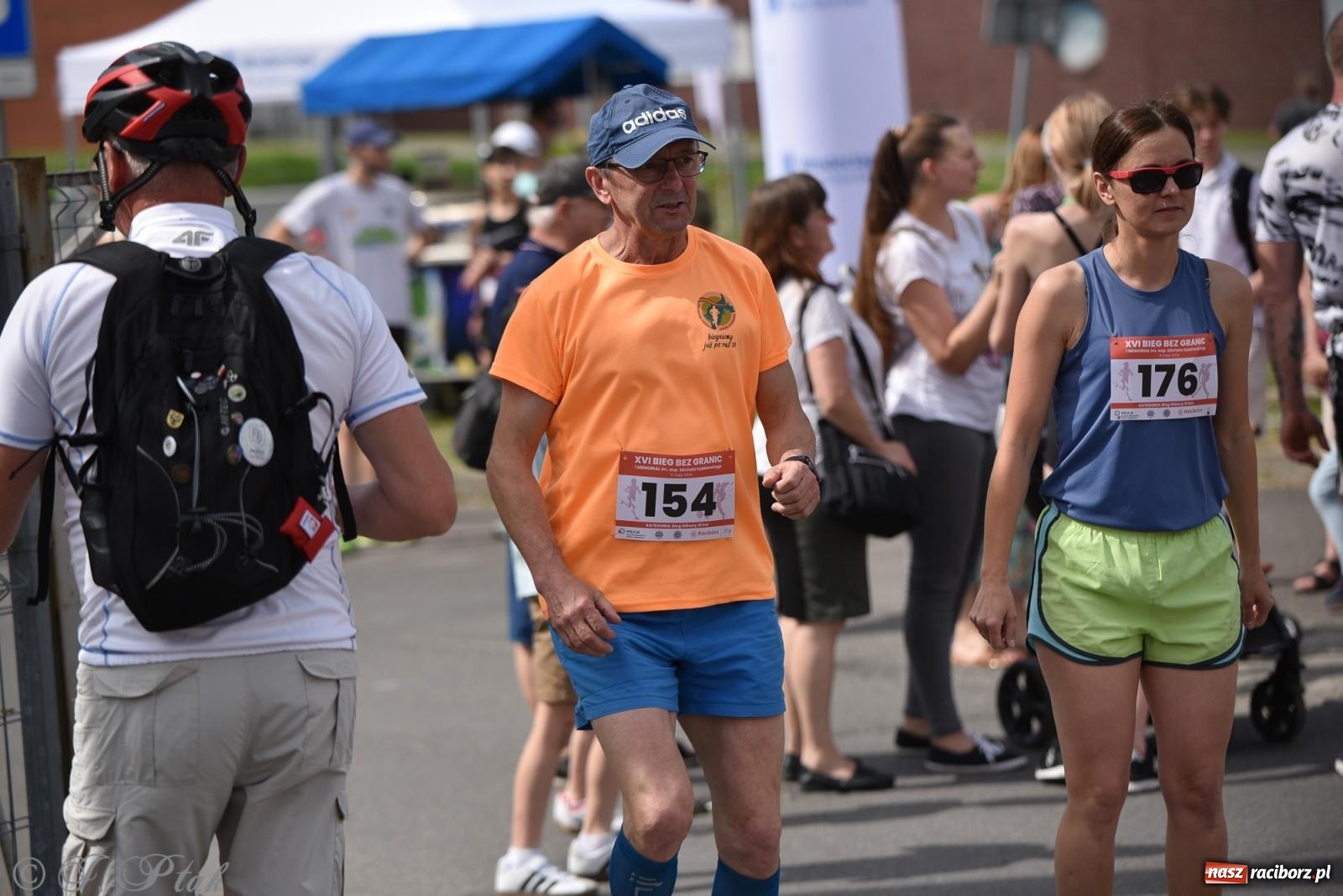 Zdjęcie w galerii na portalu naszraciborz.pl: XVI Bieg bez Granic i piłkarski turniej drużyn mundurowych [FOTO] wiadomości z regionu