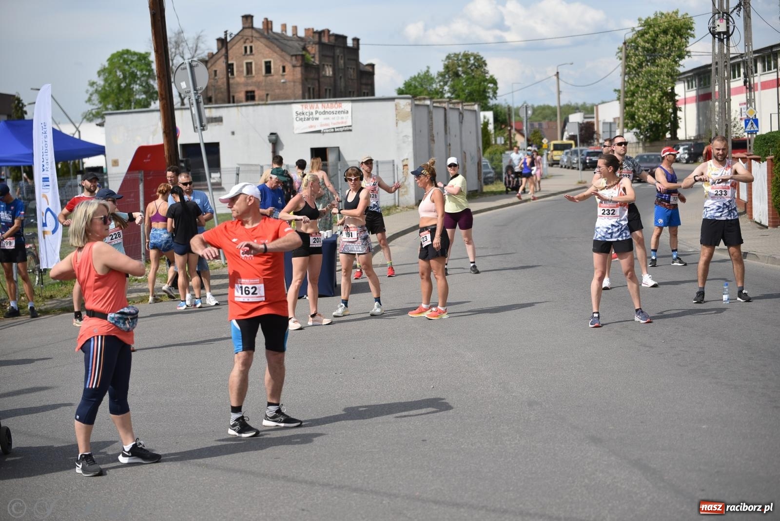 Zdjęcie w galerii na portalu naszraciborz.pl: XVI Bieg bez Granic i piłkarski turniej drużyn mundurowych [FOTO] wiadomości z regionu