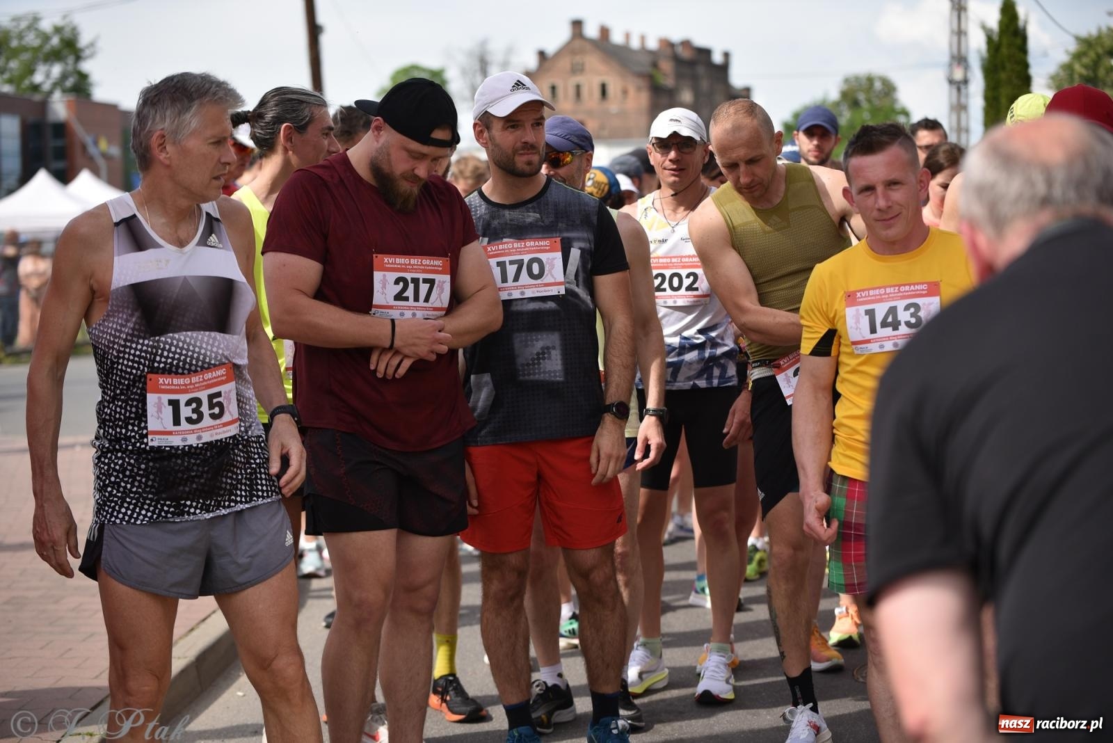 Zdjęcie w galerii na portalu naszraciborz.pl: XVI Bieg bez Granic i piłkarski turniej drużyn mundurowych [FOTO] wiadomości z regionu