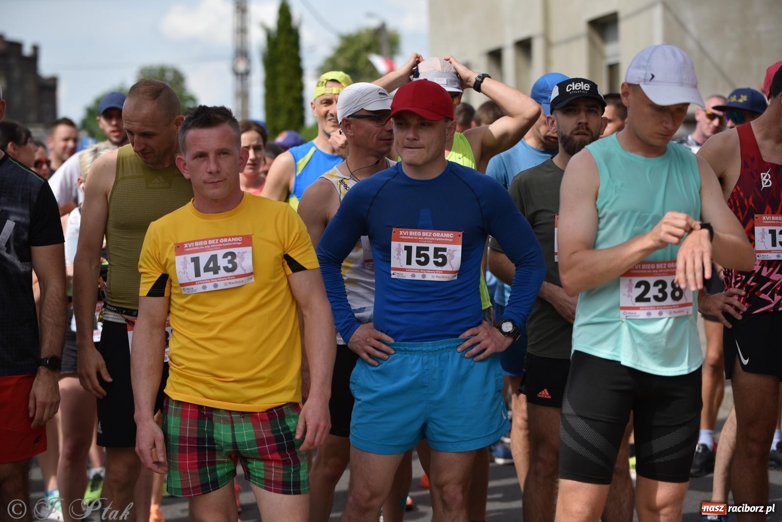 Zdjęcie w galerii na portalu naszraciborz.pl: XVI Bieg bez Granic i piłkarski turniej drużyn mundurowych [FOTO] wiadomości z regionu