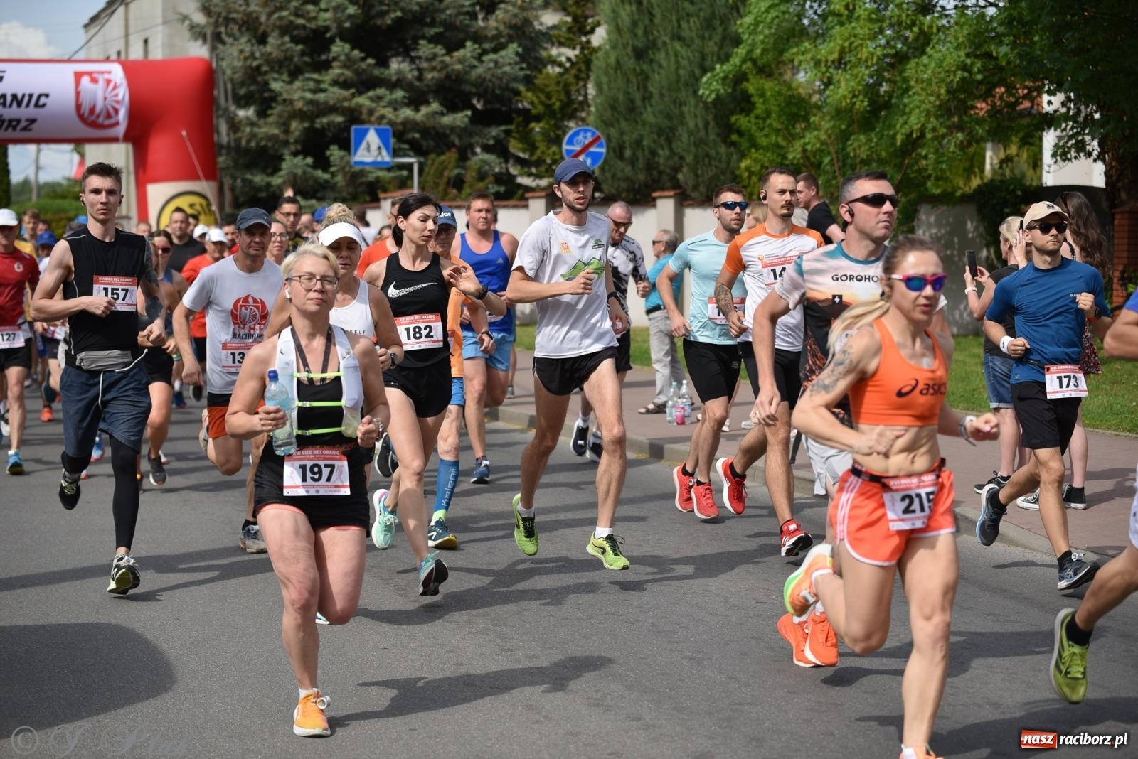 Zdjęcie w galerii na portalu naszraciborz.pl: XVI Bieg bez Granic i piłkarski turniej drużyn mundurowych [FOTO] wiadomości z regionu