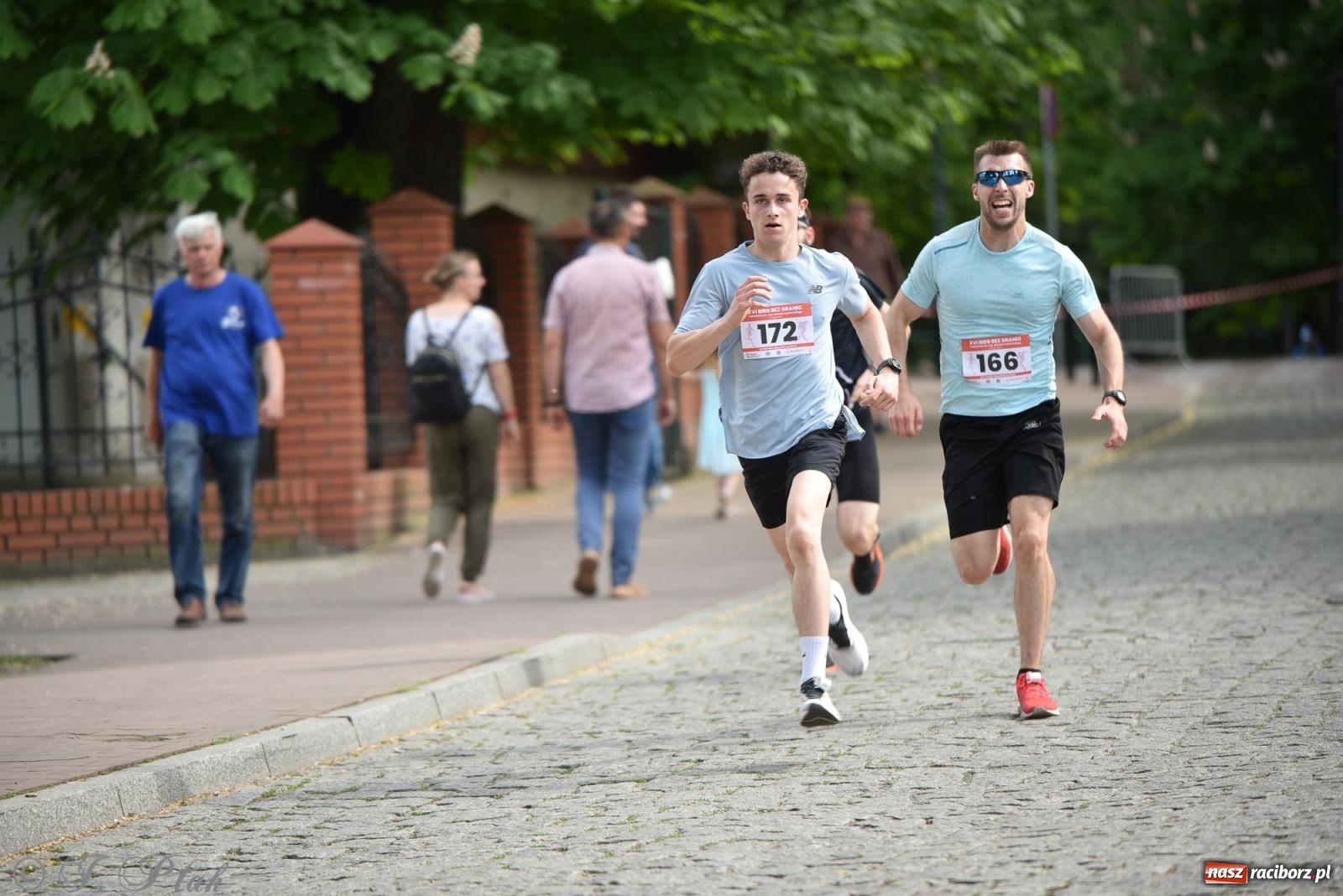 Zdjęcie w galerii na portalu naszraciborz.pl: XVI Bieg bez Granic i piłkarski turniej drużyn mundurowych [FOTO] wiadomości z regionu