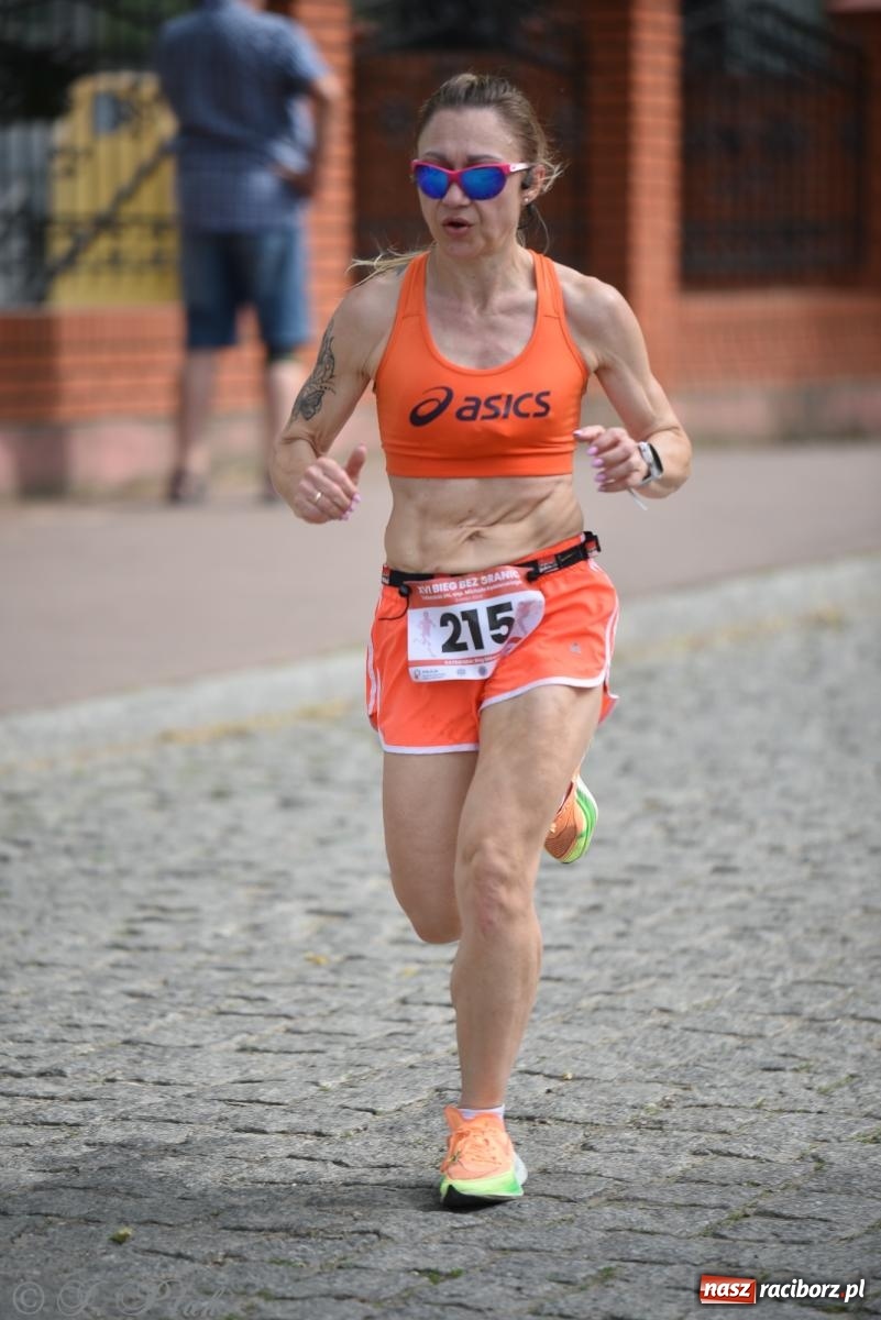 Zdjęcie w galerii na portalu naszraciborz.pl: XVI Bieg bez Granic i piłkarski turniej drużyn mundurowych [FOTO] wiadomości z regionu