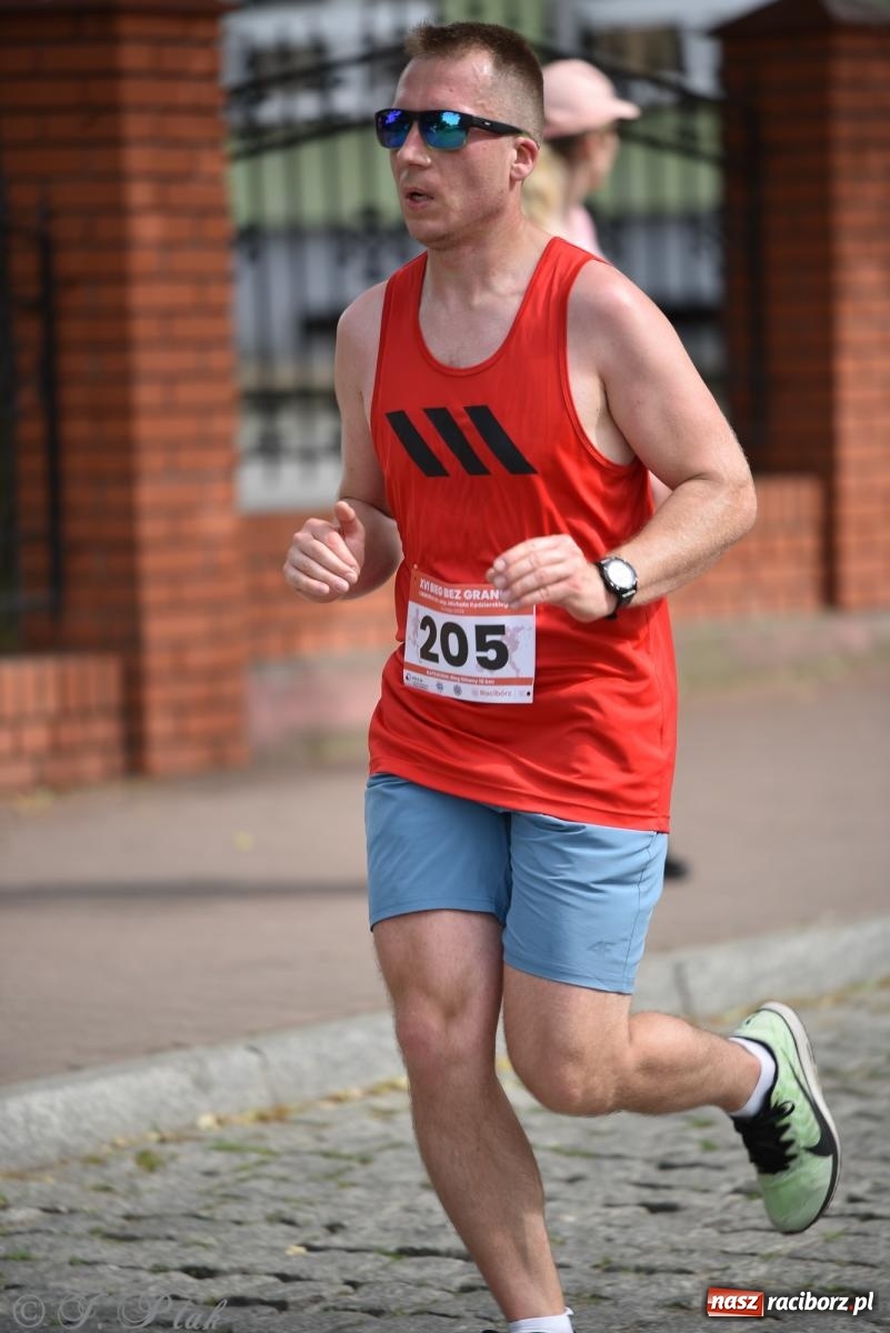 Zdjęcie w galerii na portalu naszraciborz.pl: XVI Bieg bez Granic i piłkarski turniej drużyn mundurowych [FOTO] wiadomości z regionu