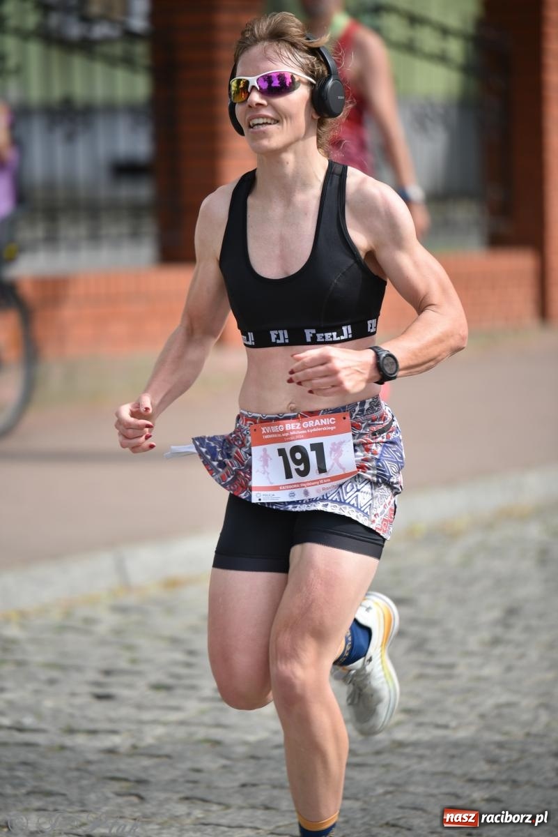 Zdjęcie w galerii na portalu naszraciborz.pl: XVI Bieg bez Granic i piłkarski turniej drużyn mundurowych [FOTO] wiadomości z regionu