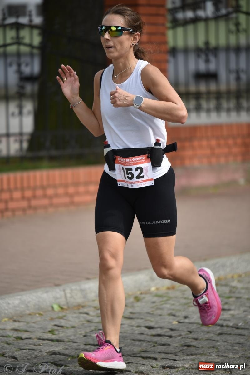 Zdjęcie w galerii na portalu naszraciborz.pl: XVI Bieg bez Granic i piłkarski turniej drużyn mundurowych [FOTO] wiadomości z regionu