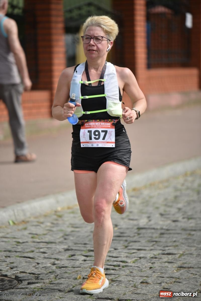Zdjęcie w galerii na portalu naszraciborz.pl: XVI Bieg bez Granic i piłkarski turniej drużyn mundurowych [FOTO] wiadomości z regionu