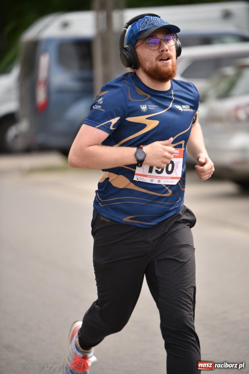 Zdjęcie w galerii na portalu naszraciborz.pl: XVI Bieg bez Granic i piłkarski turniej drużyn mundurowych [FOTO] wiadomości z regionu