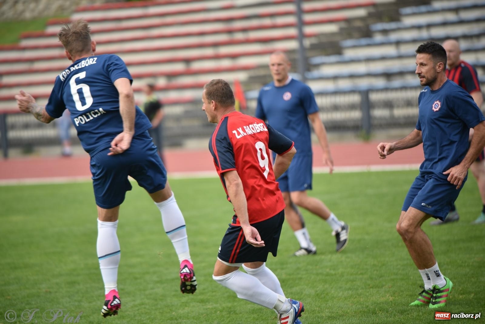 Zdjęcie w galerii na portalu naszraciborz.pl: XVI Bieg bez Granic i piłkarski turniej drużyn mundurowych [FOTO] wiadomości z regionu