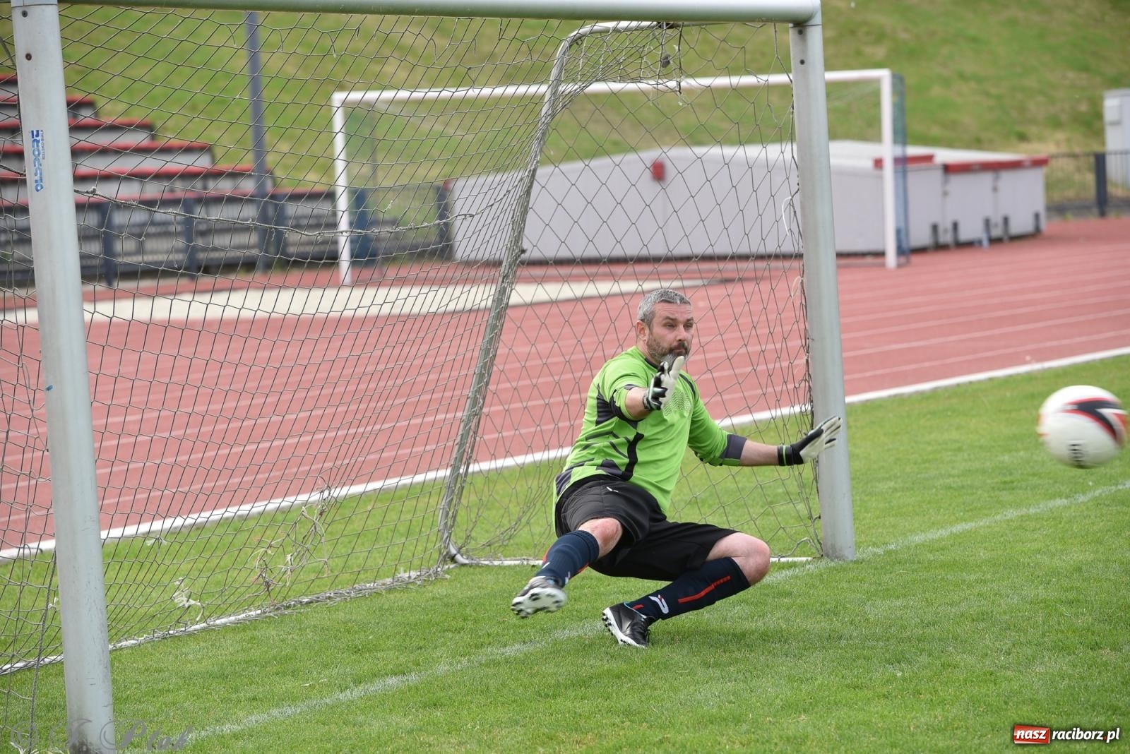 Zdjęcie w galerii na portalu naszraciborz.pl: XVI Bieg bez Granic i piłkarski turniej drużyn mundurowych [FOTO] wiadomości z regionu