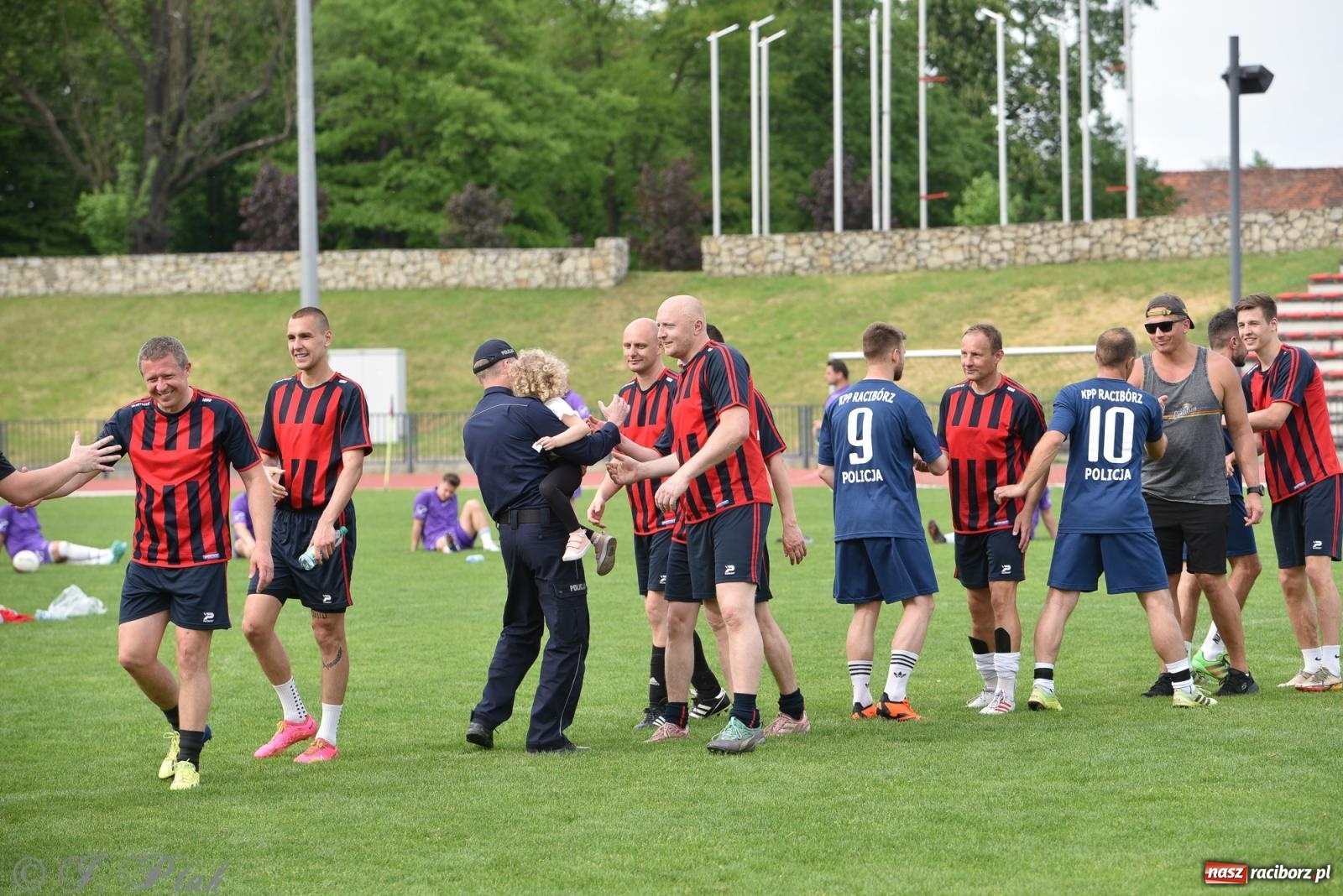 Zdjęcie w galerii na portalu naszraciborz.pl: XVI Bieg bez Granic i piłkarski turniej drużyn mundurowych [FOTO] wiadomości z regionu