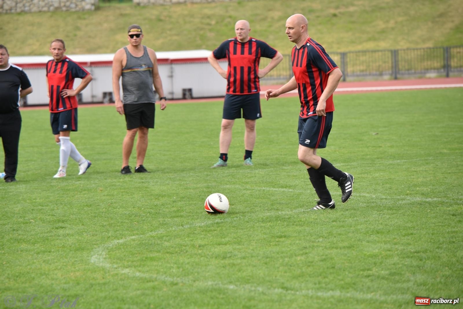 Zdjęcie w galerii na portalu naszraciborz.pl: XVI Bieg bez Granic i piłkarski turniej drużyn mundurowych [FOTO] wiadomości z regionu