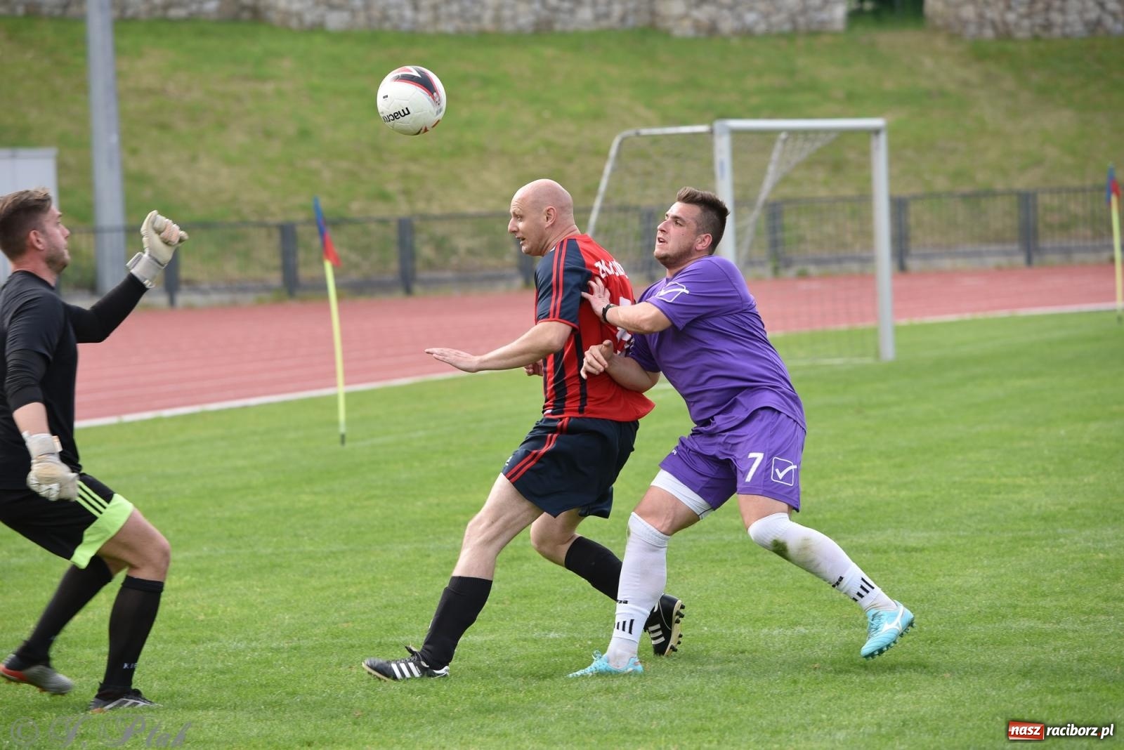 Zdjęcie w galerii na portalu naszraciborz.pl: XVI Bieg bez Granic i piłkarski turniej drużyn mundurowych [FOTO] wiadomości z regionu