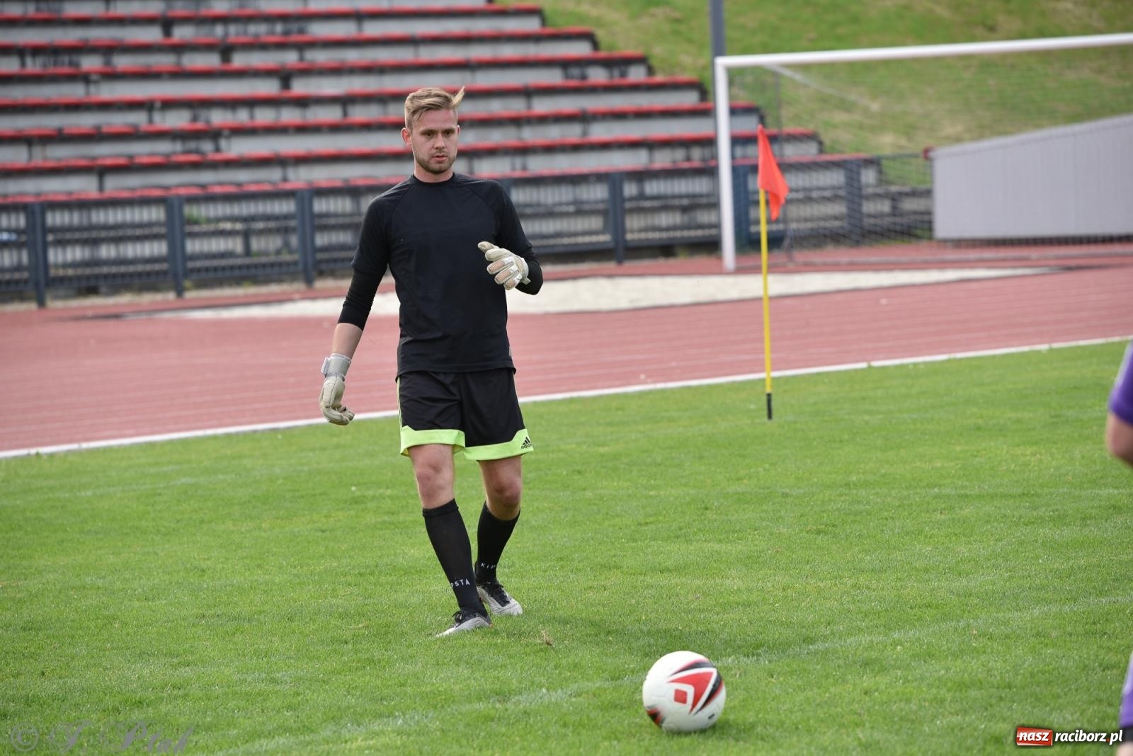 Zdjęcie w galerii na portalu naszraciborz.pl: XVI Bieg bez Granic i piłkarski turniej drużyn mundurowych [FOTO] wiadomości z regionu