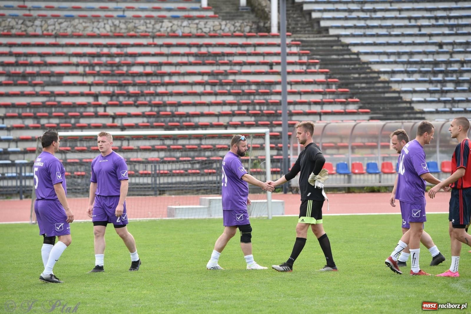 Zdjęcie w galerii na portalu naszraciborz.pl: XVI Bieg bez Granic i piłkarski turniej drużyn mundurowych [FOTO] wiadomości z regionu