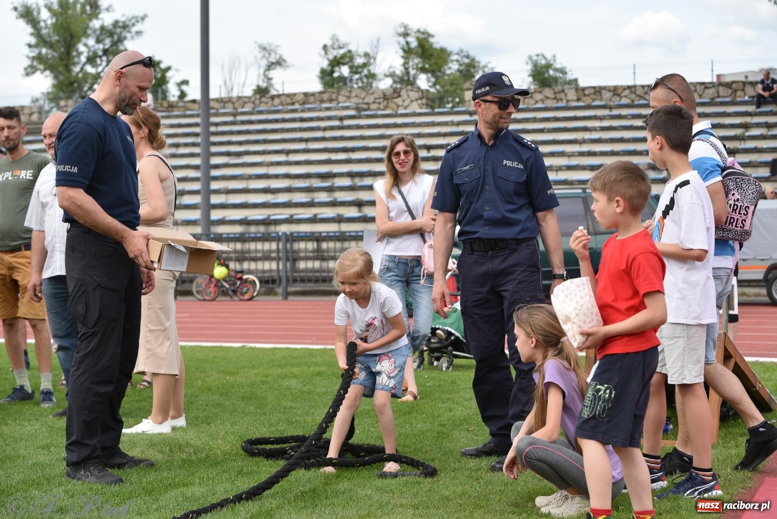 Zdjęcie w galerii na portalu naszraciborz.pl: XVI Bieg bez Granic i piłkarski turniej drużyn mundurowych [FOTO] wiadomości z regionu