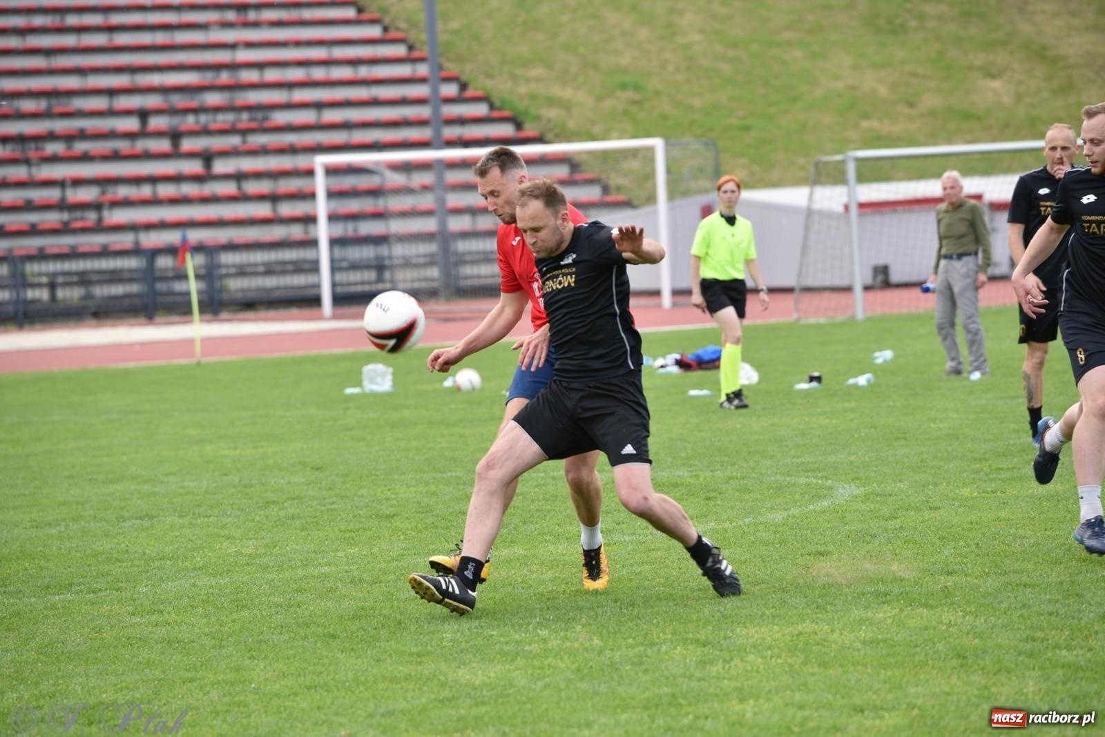 Zdjęcie w galerii na portalu naszraciborz.pl: XVI Bieg bez Granic i piłkarski turniej drużyn mundurowych [FOTO] wiadomości z regionu