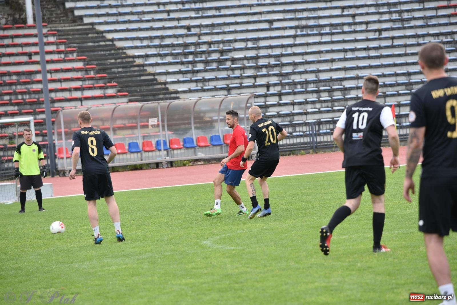 Zdjęcie w galerii na portalu naszraciborz.pl: XVI Bieg bez Granic i piłkarski turniej drużyn mundurowych [FOTO] wiadomości z regionu
