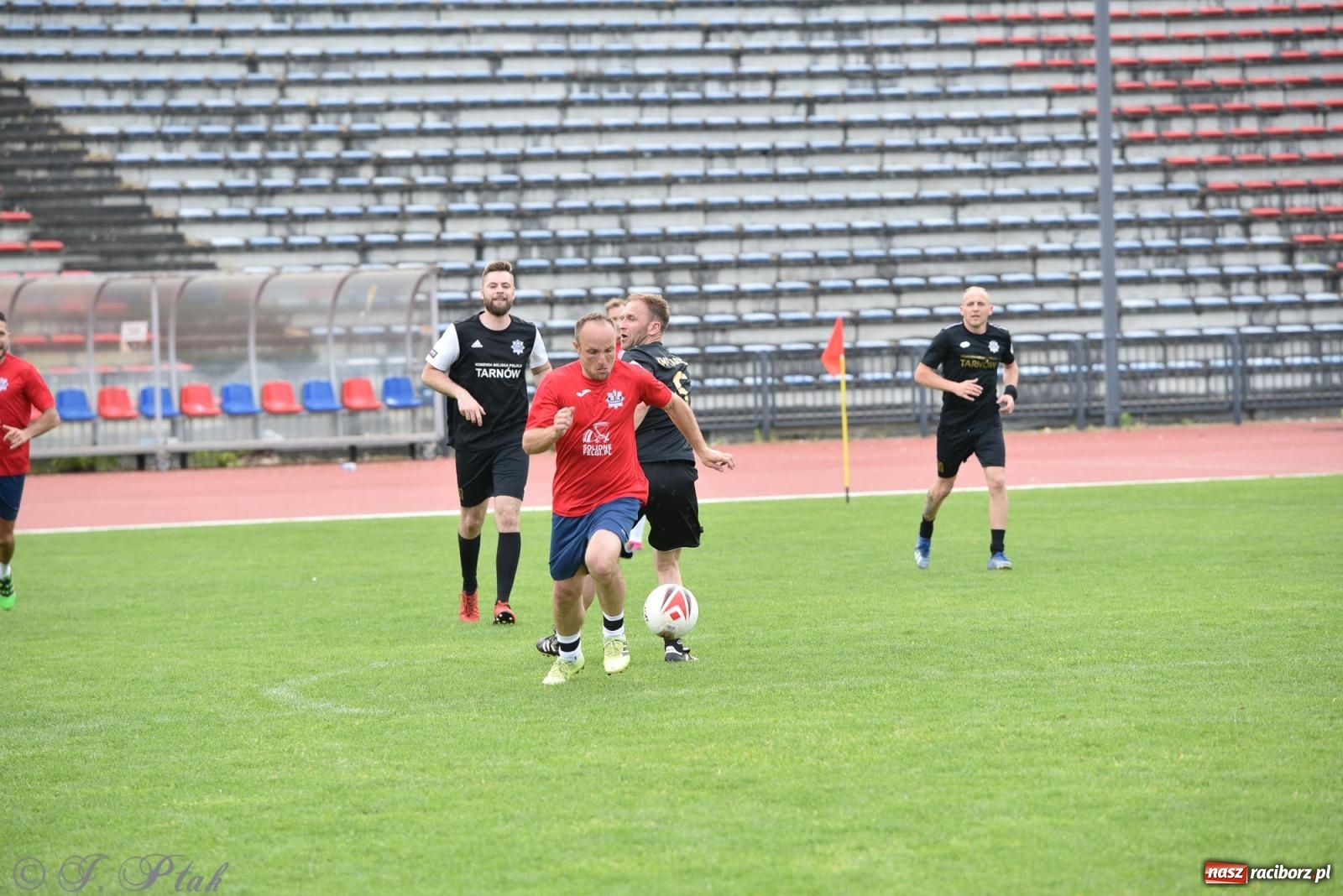 Zdjęcie w galerii na portalu naszraciborz.pl: XVI Bieg bez Granic i piłkarski turniej drużyn mundurowych [FOTO] wiadomości z regionu