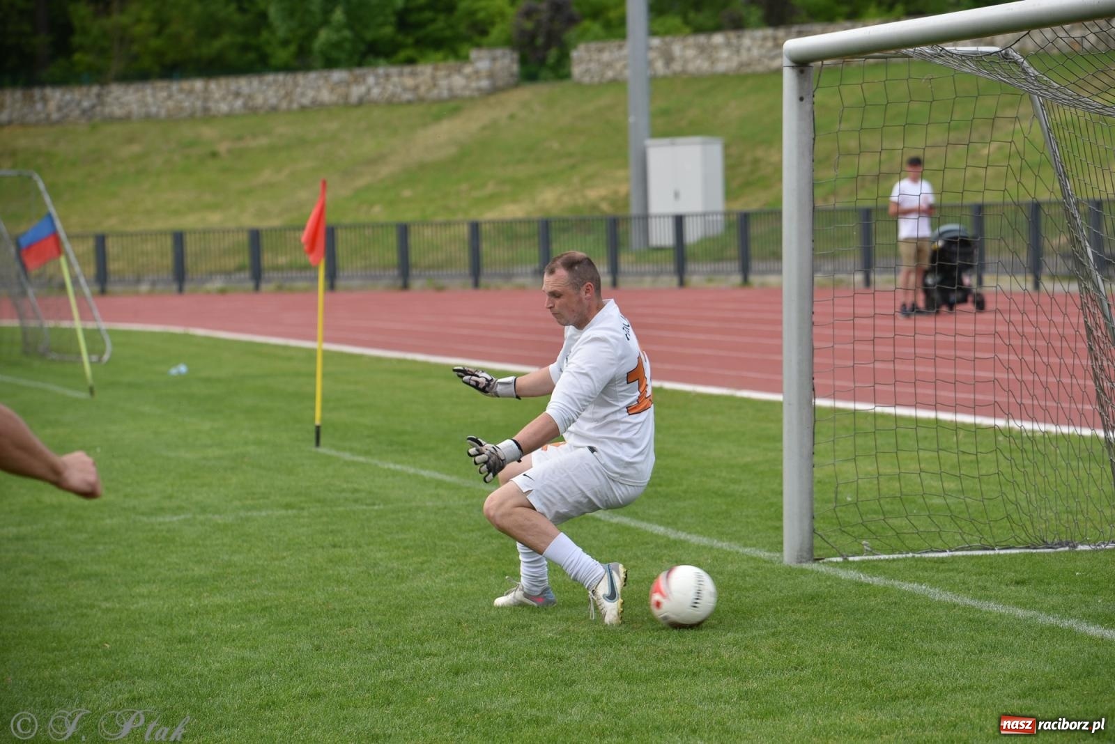 Zdjęcie w galerii na portalu naszraciborz.pl: XVI Bieg bez Granic i piłkarski turniej drużyn mundurowych [FOTO] wiadomości z regionu