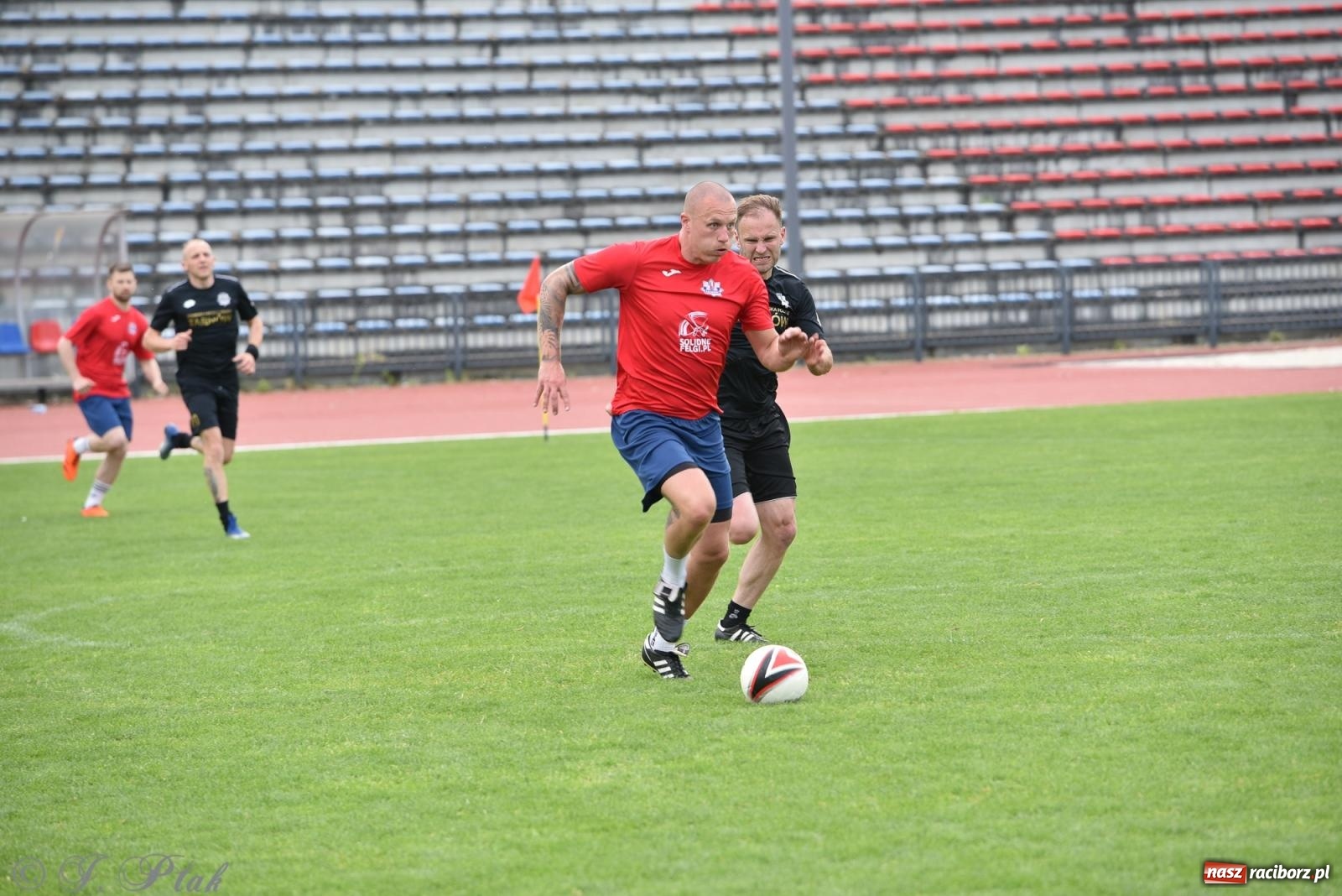 Zdjęcie w galerii na portalu naszraciborz.pl: XVI Bieg bez Granic i piłkarski turniej drużyn mundurowych [FOTO] wiadomości z regionu